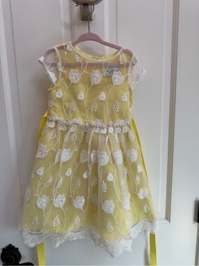 NWOT Rare Editions Girls 4 Yellow Floral Lace Overlay Formal Short Sleeve Dress